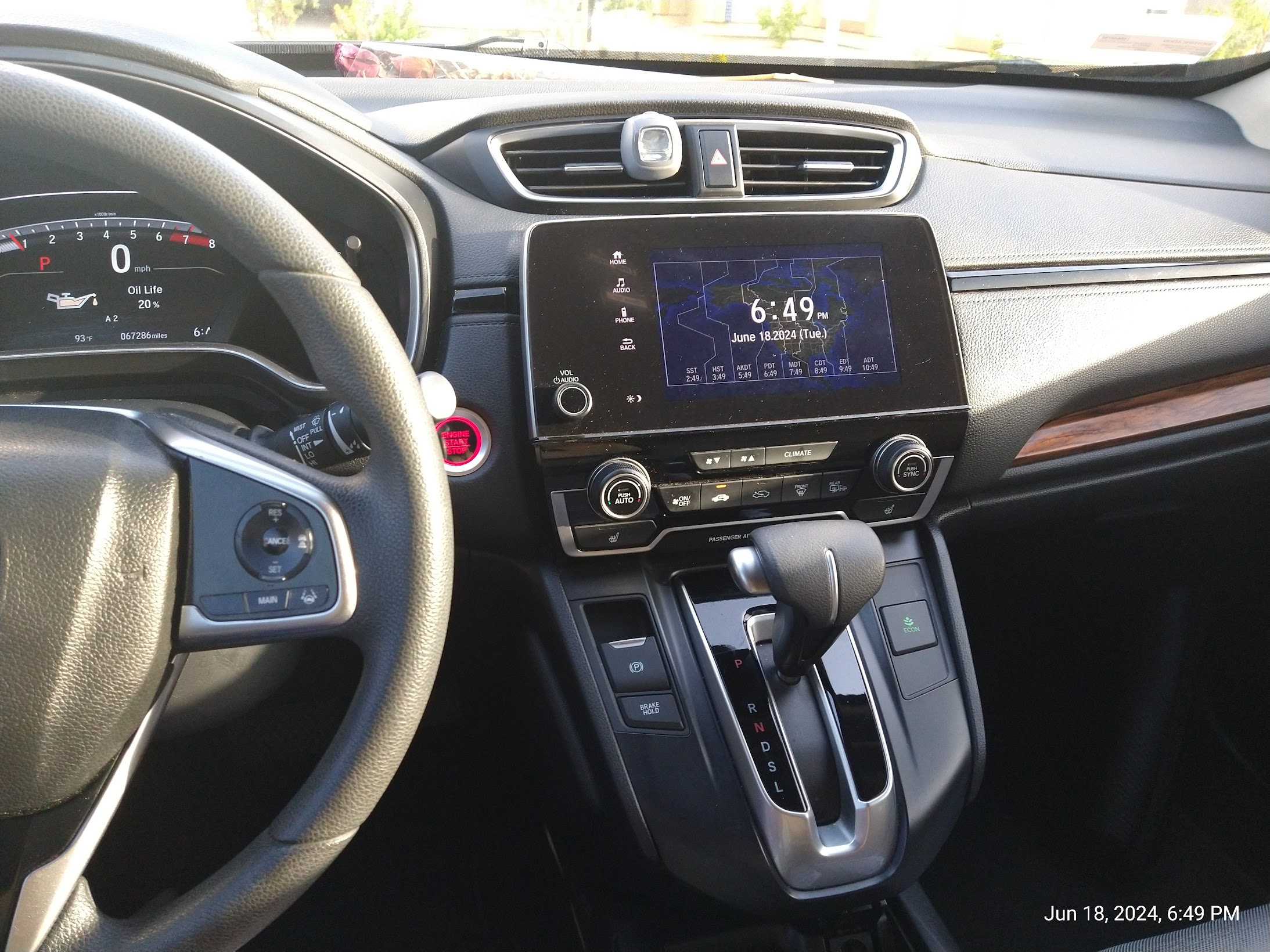 Clean Honda CR-V dashboard after interior detail